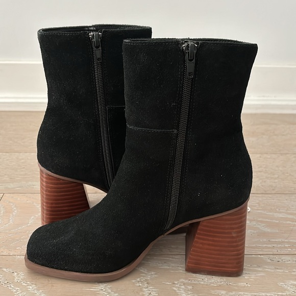 Suede square toe block heel boots - Picture 5 of 6